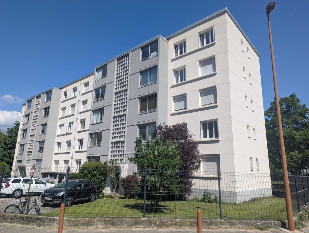 Une équipe pour loger les plus démunis